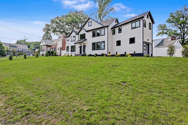 Nomahegan Park - Residential