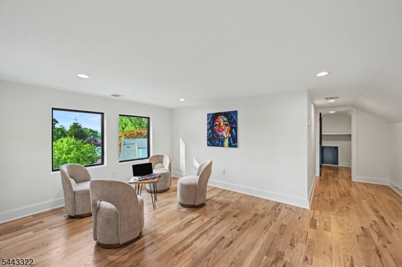Nomahegan Park - Residential