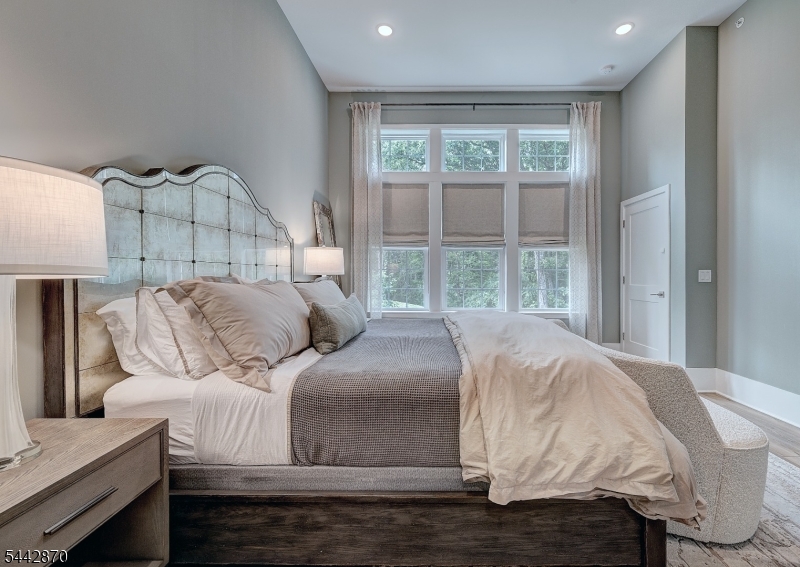 Enclave at Hillandale - Residential