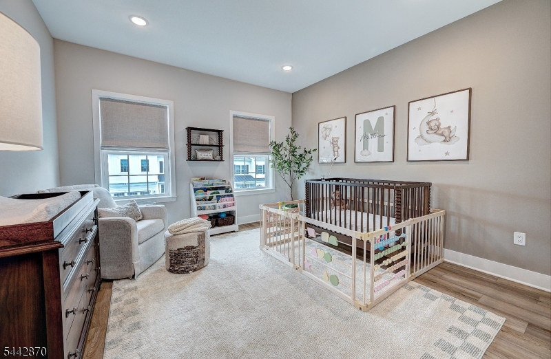 Enclave at Hillandale - Residential