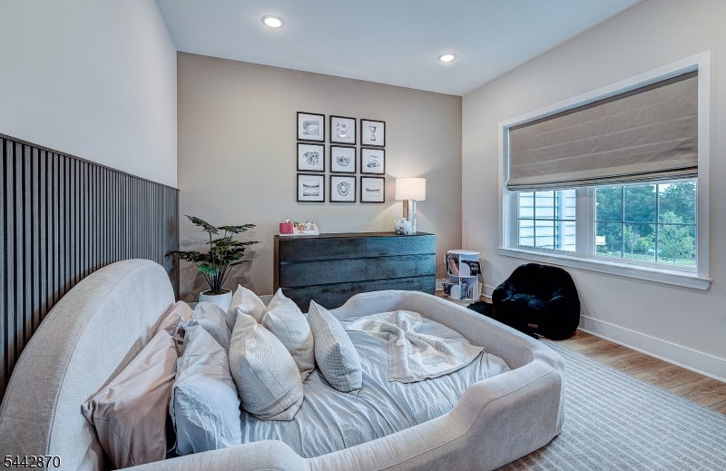 Enclave at Hillandale - Residential