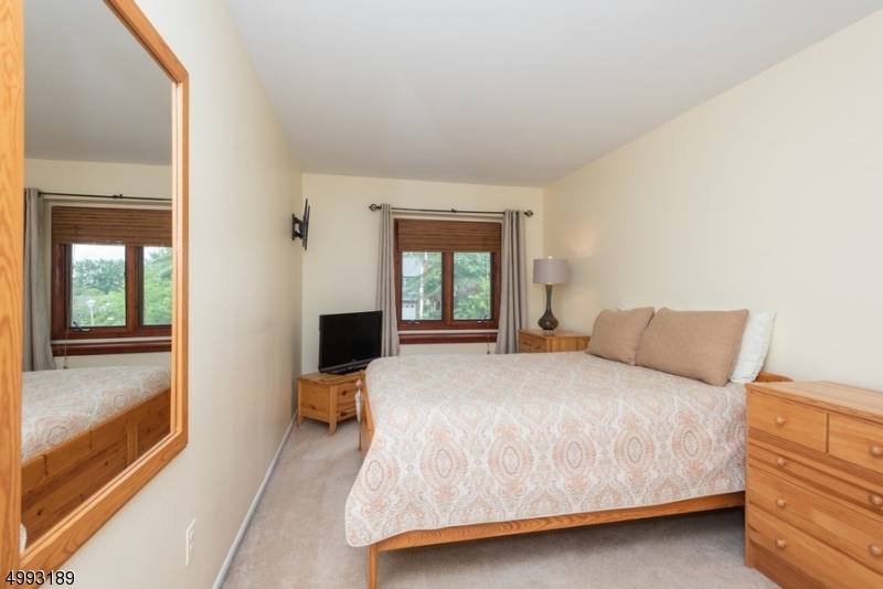 Cedar Knolls - Residential