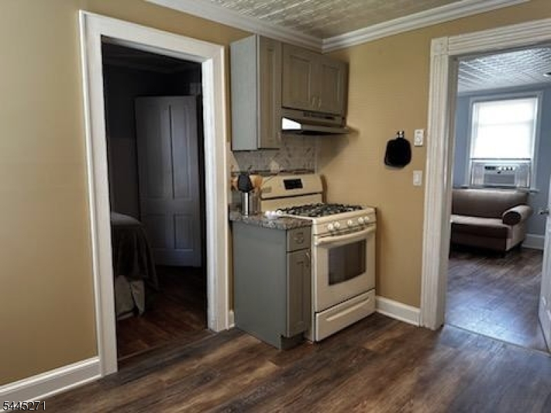 Lakeview - Residential Lease