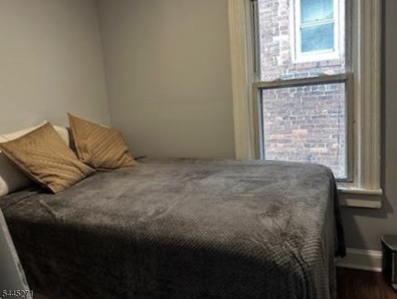 Lakeview - Residential Lease