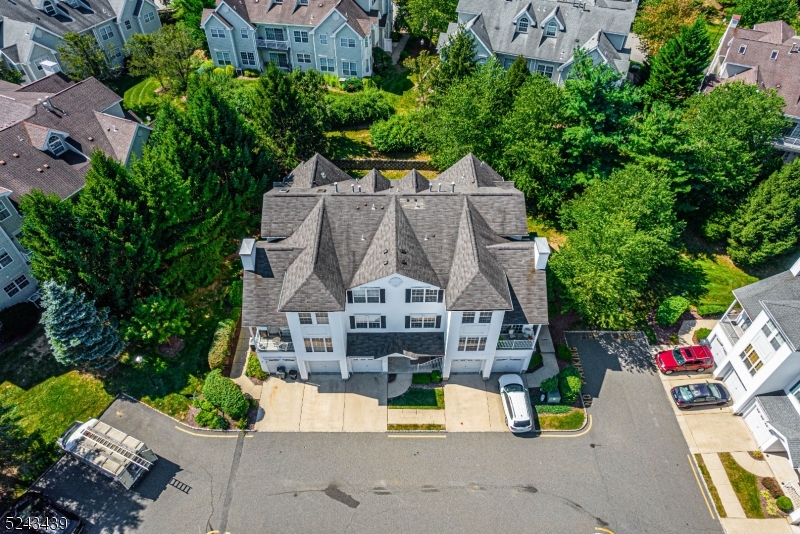 Rose Arbor - Residential
