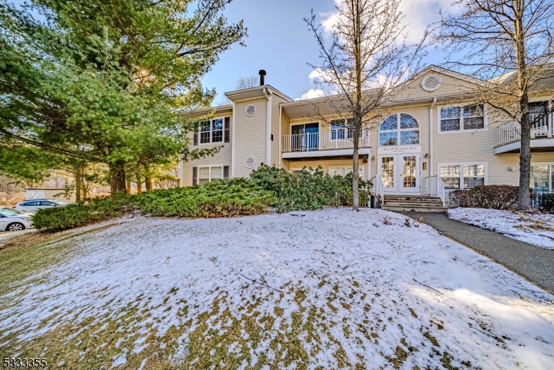 SEASONS GLEN - Residential