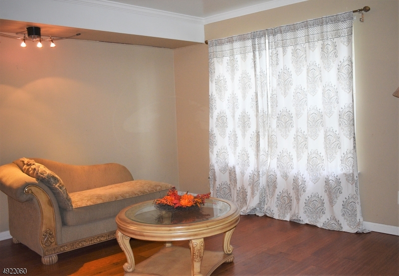 Carriage Homes Quailbrook - Residential