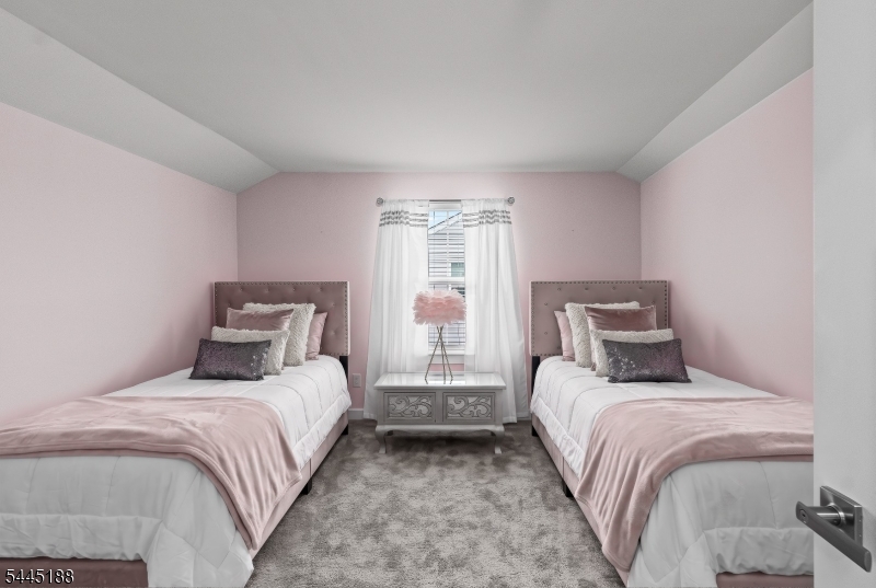 Mansfield Meadows - Residential