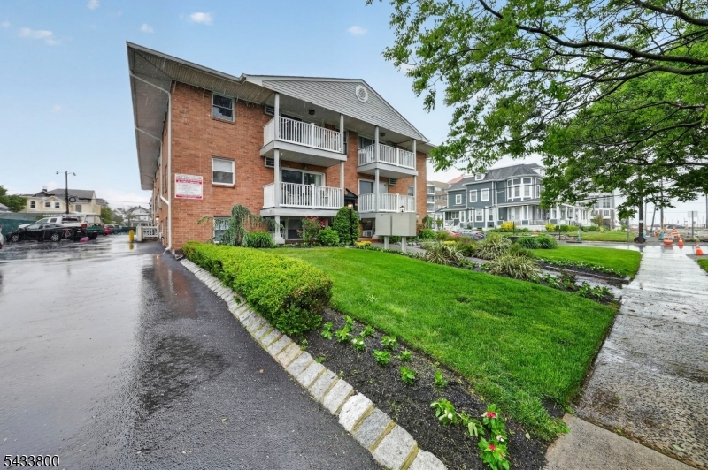 Asbury Terrace - Residential