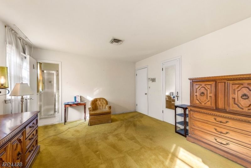 LONG VALLEY - Residential