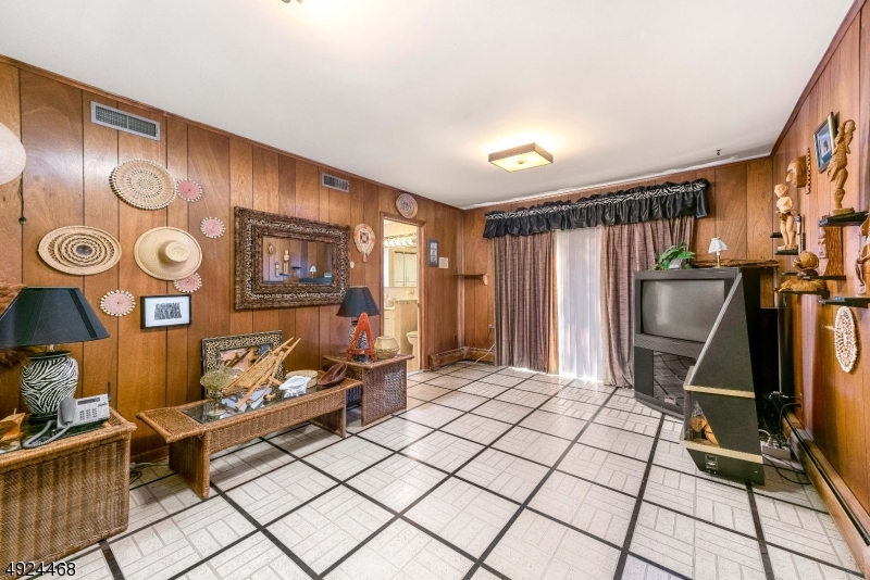 LONG VALLEY - Residential