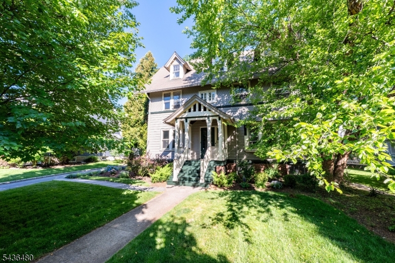 West Montrose - Residential