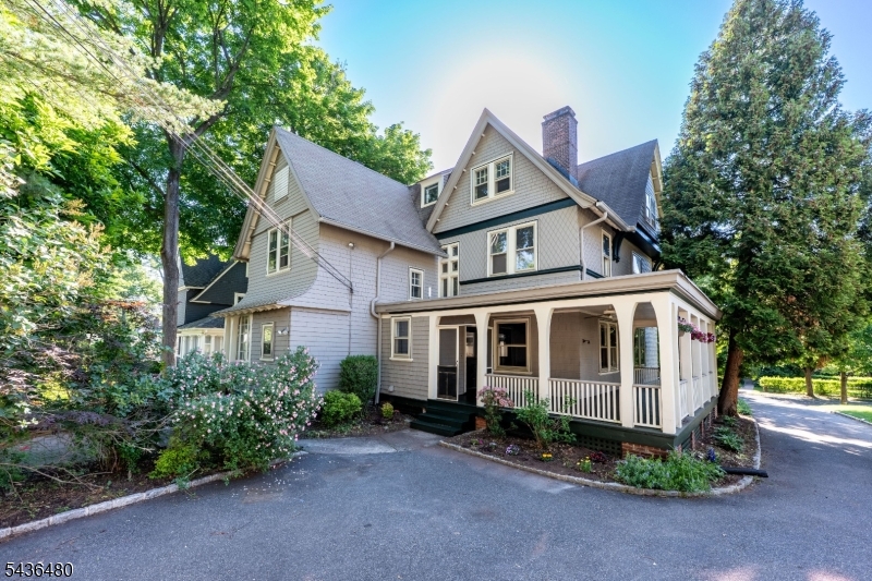 West Montrose - Residential