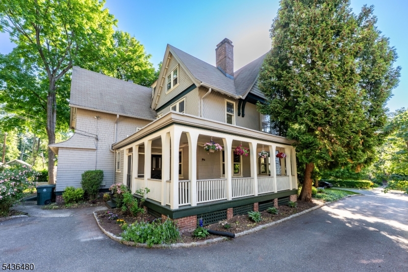 West Montrose - Residential