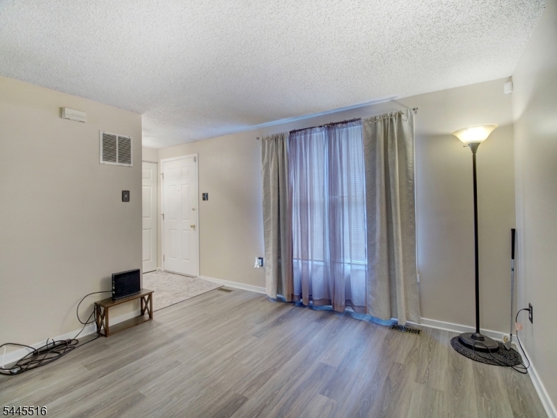 Ridge Lane Condominium - Residential