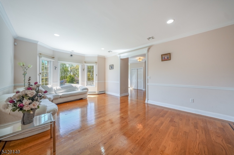 Glenmont Commons - Residential