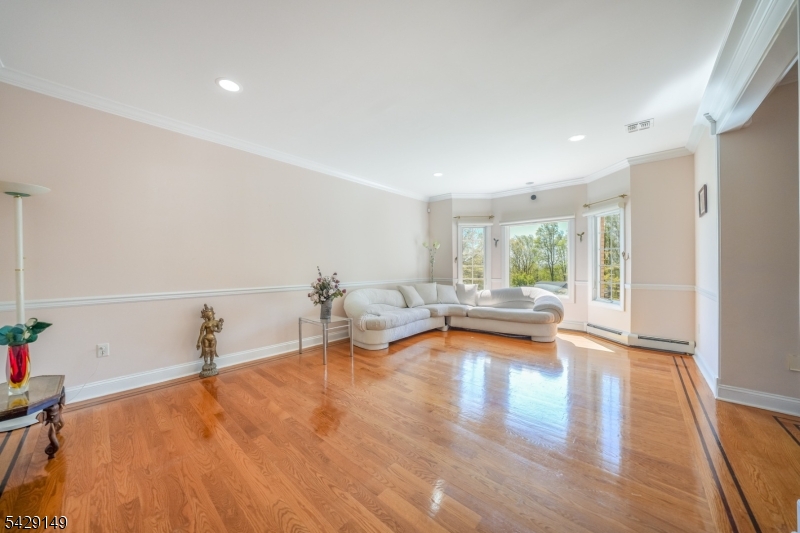 Glenmont Commons - Residential