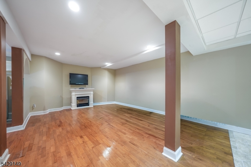 Glenmont Commons - Residential