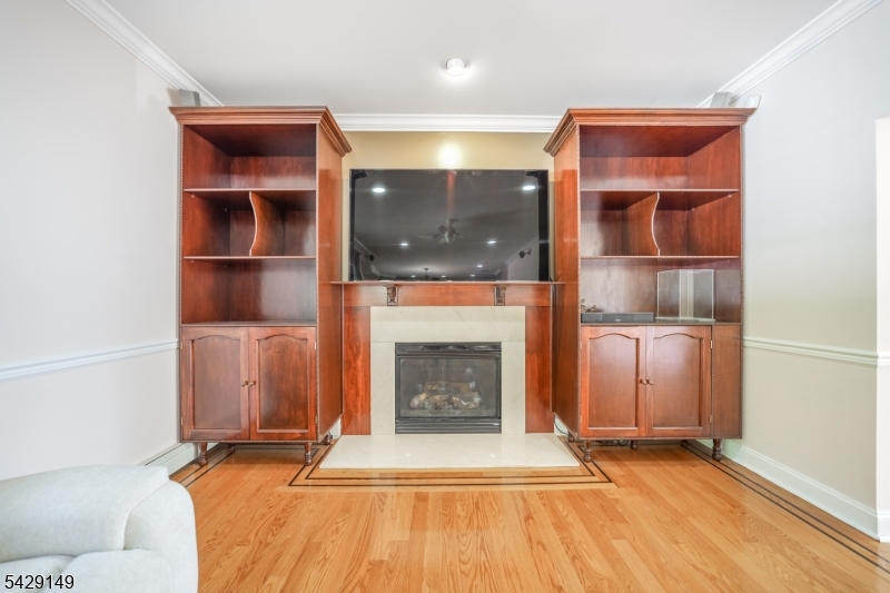 Glenmont Commons - Residential