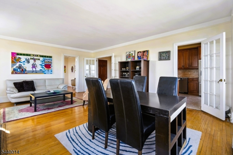 Forest Hill - Residential