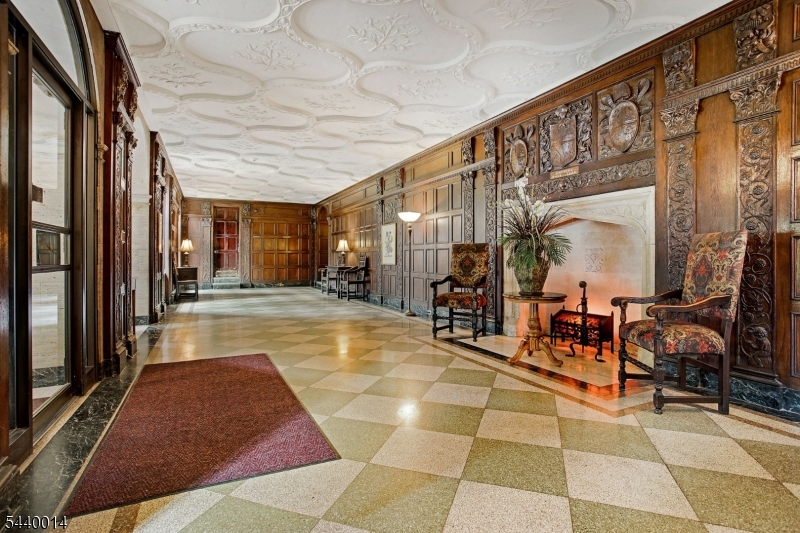 Forest Hill - Residential