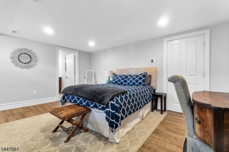 Rolling Hill - Residential