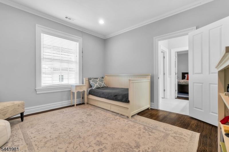 Rolling Hill - Residential