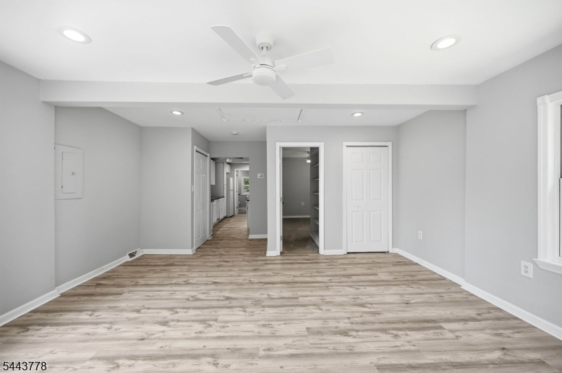 Upper Greenwood Lake - Residential
