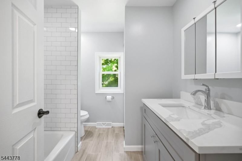 Upper Greenwood Lake - Residential