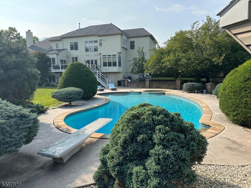 Overlook at Montgomery - Residential