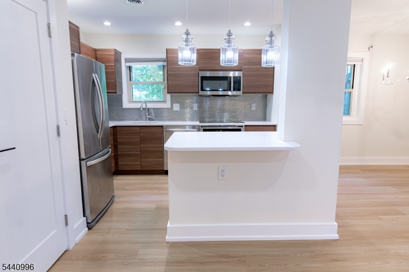 Upper Mountain Gardens - Residential Lease