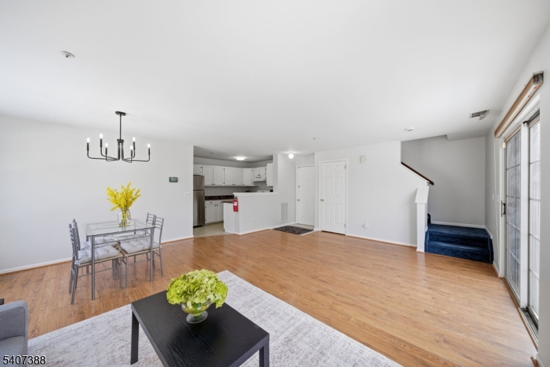Eden Ln - Residential