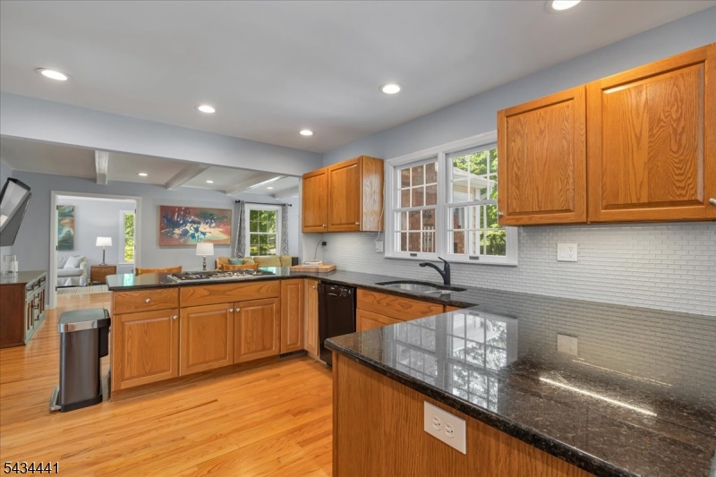 Green Knoll - Residential