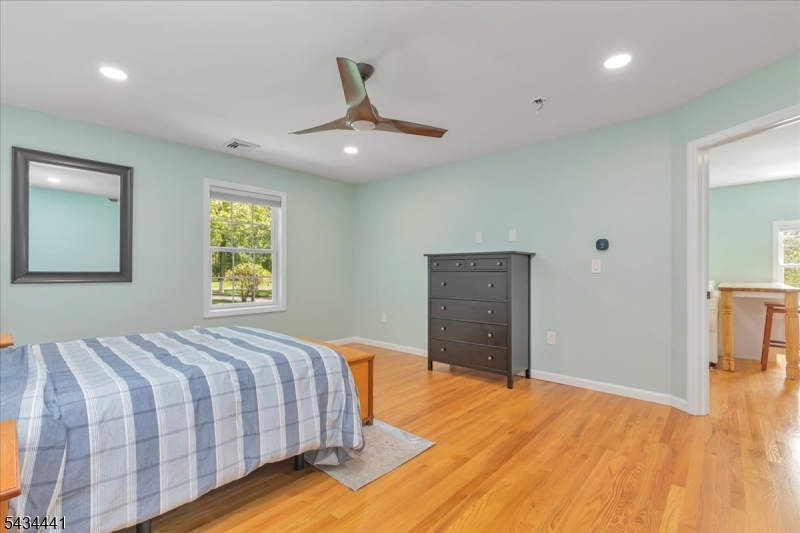 Green Knoll - Residential