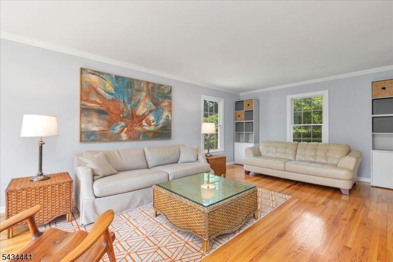 Green Knoll - Residential
