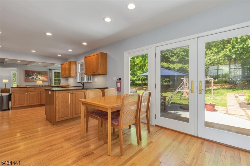 Green Knoll - Residential
