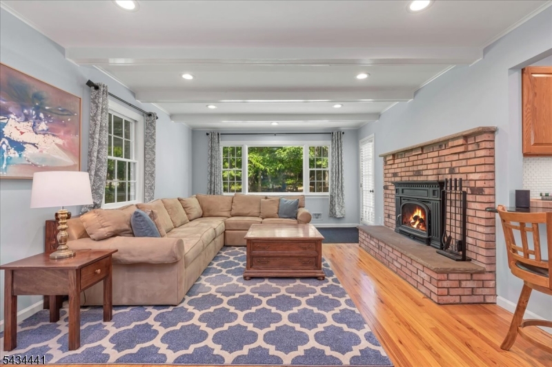 Green Knoll - Residential
