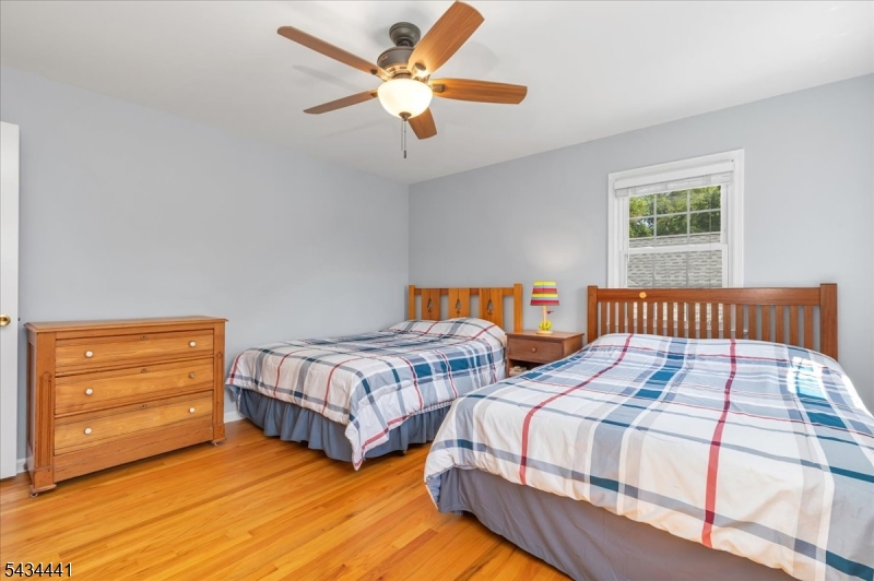 Green Knoll - Residential