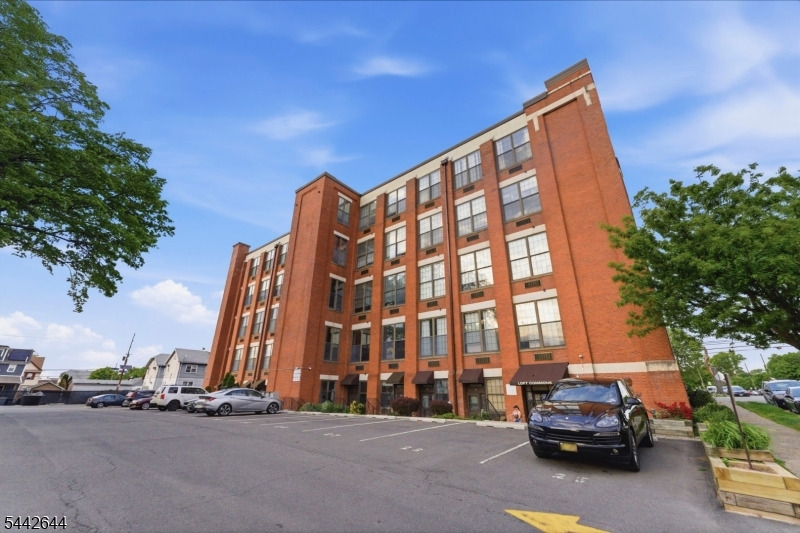 Condominium - Residential