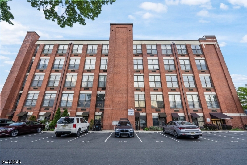 Condominium - Residential