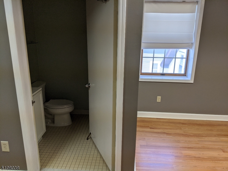 martinsville - Commercial Sale