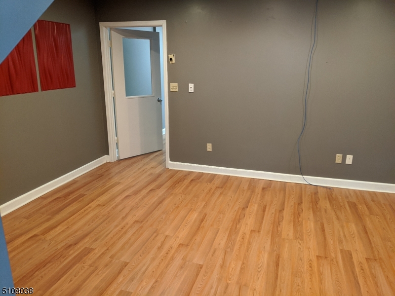 martinsville - Commercial Sale