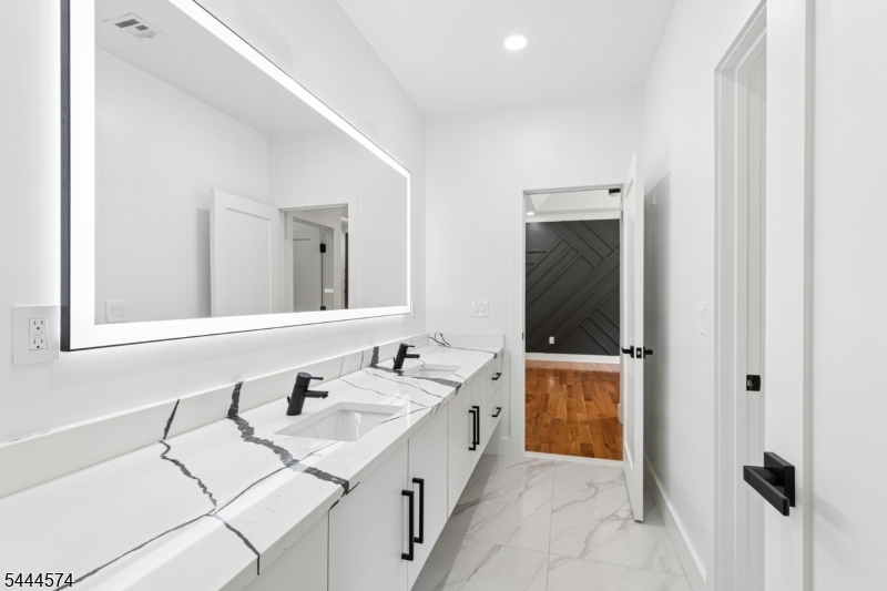 Watchung Mountains - Residential