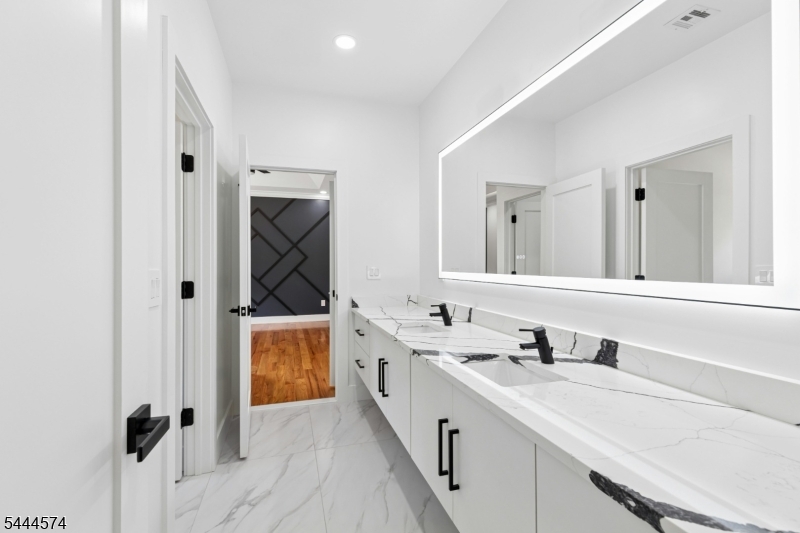 Watchung Mountains - Residential
