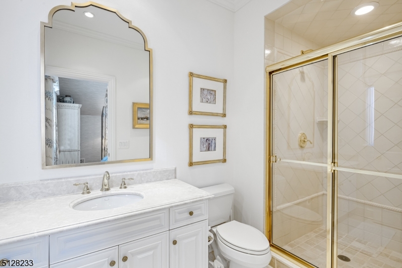 Crownview Lane - Residential