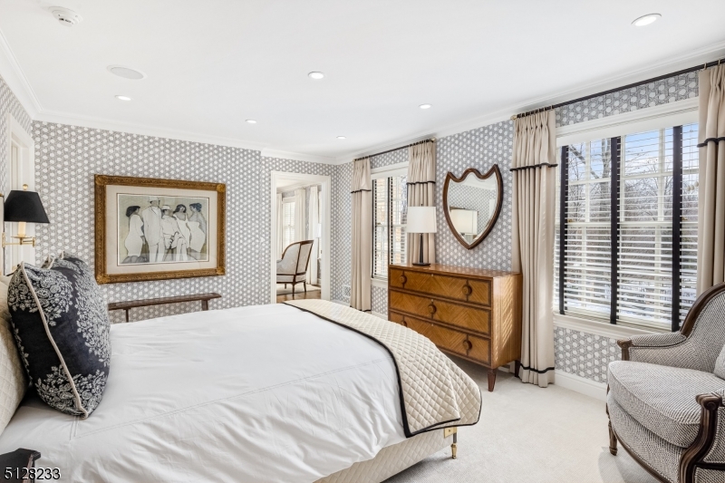 Crownview Lane - Residential