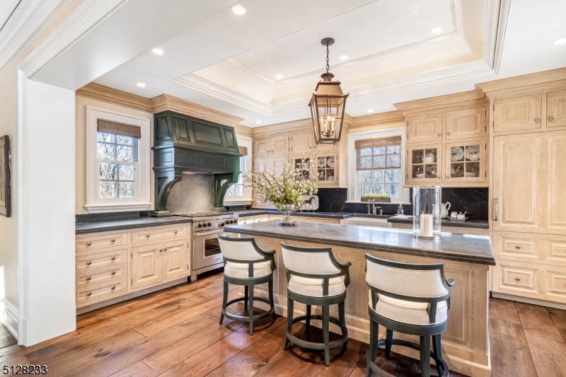 Crownview Lane - Residential
