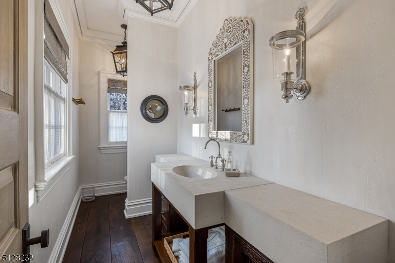 Crownview Lane - Residential