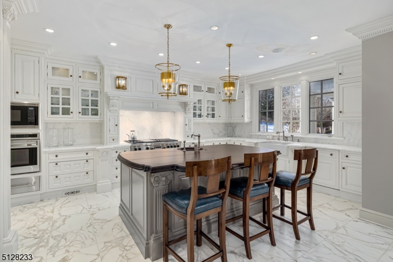 Crownview Lane - Residential