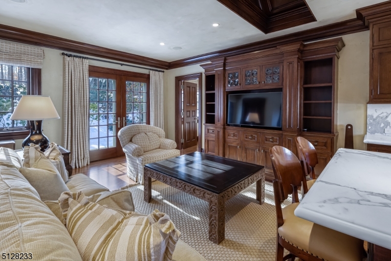 Crownview Lane - Residential